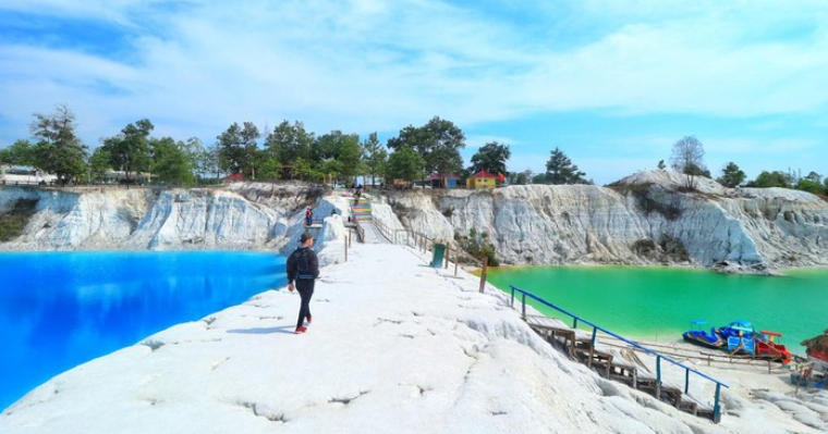 Danau Kaolin di Bangka Tengah: Rute, Daya Tarik, hingga Harga Tiket Masuk